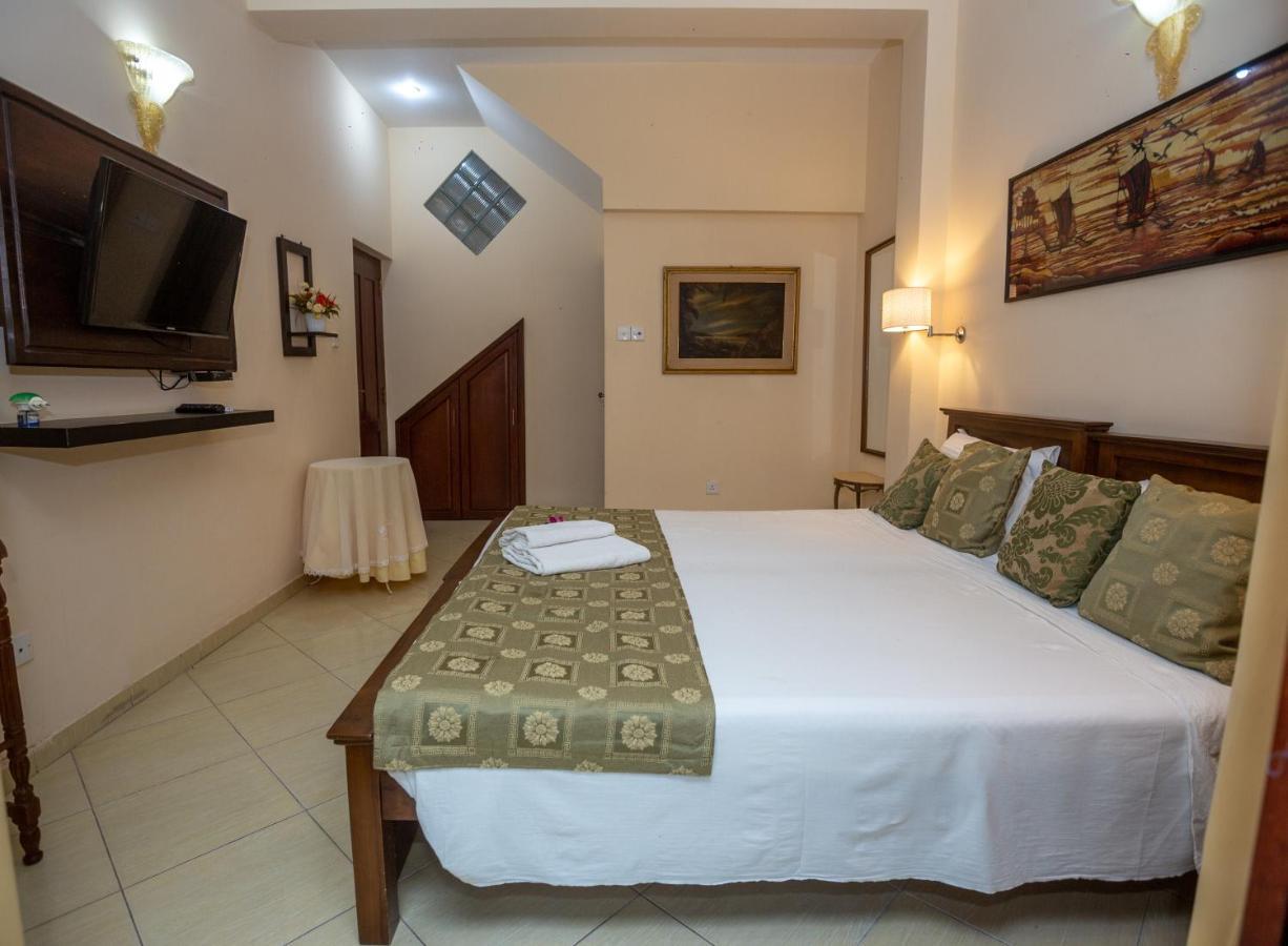 Fort Thari Inn Ґалле Екстер'єр фото