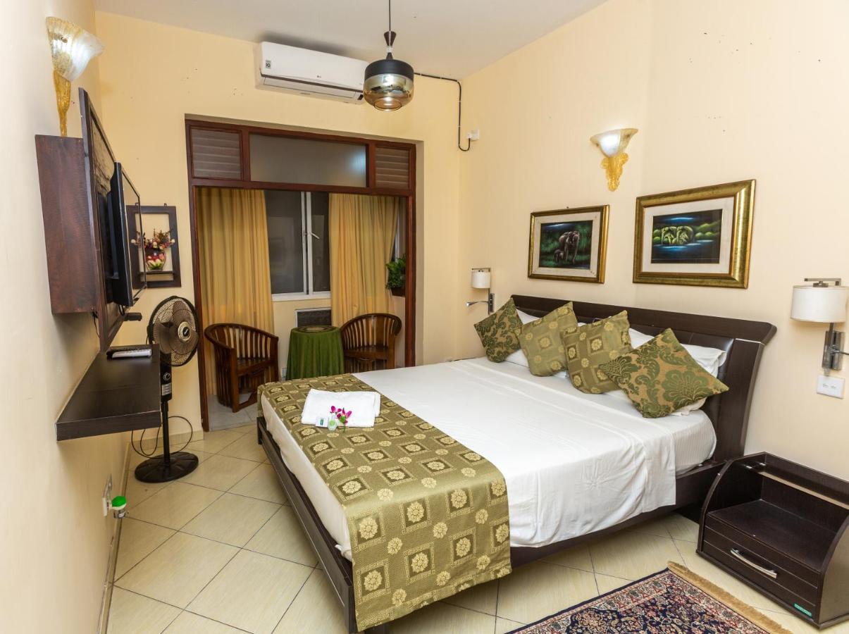 Fort Thari Inn Ґалле Екстер'єр фото