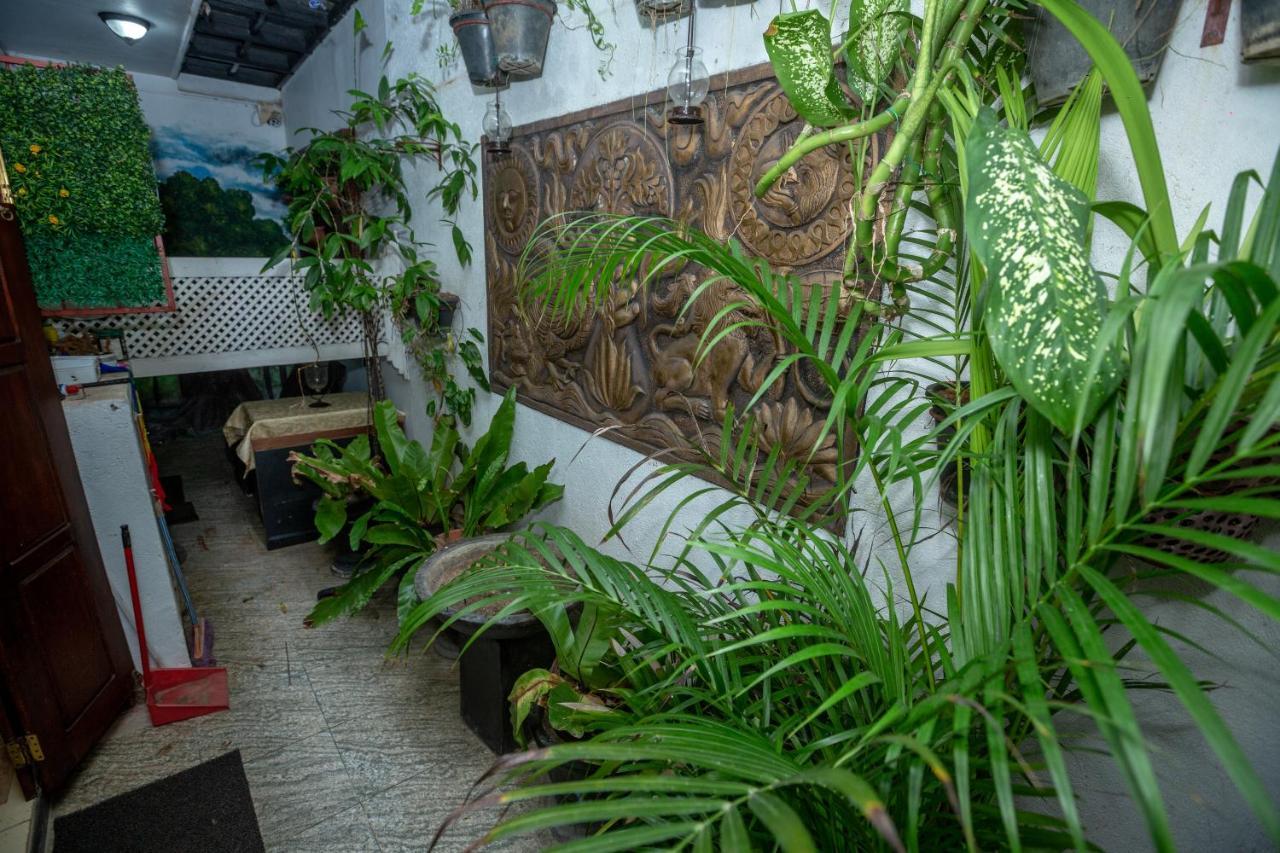 Fort Thari Inn Ґалле Екстер'єр фото
