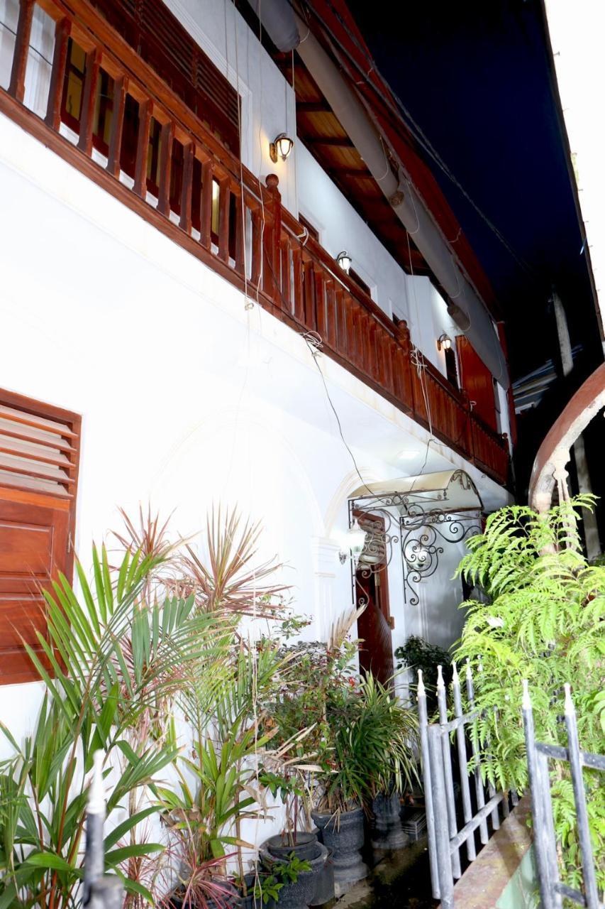 Fort Thari Inn Ґалле Екстер'єр фото